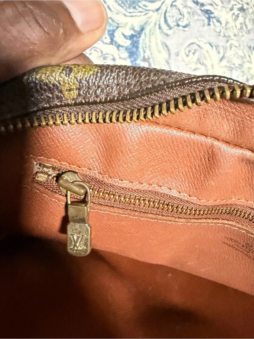 Vintage Louis Vuitton Jeune Fille GM Monogram Crossbody Bag•M1874